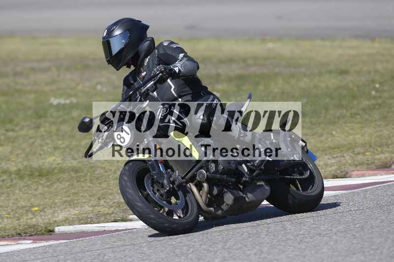 /01 02.04.2026 MAZ ADR/Gruppe gelb Gruppe gruen/81